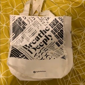 Lululemon bag